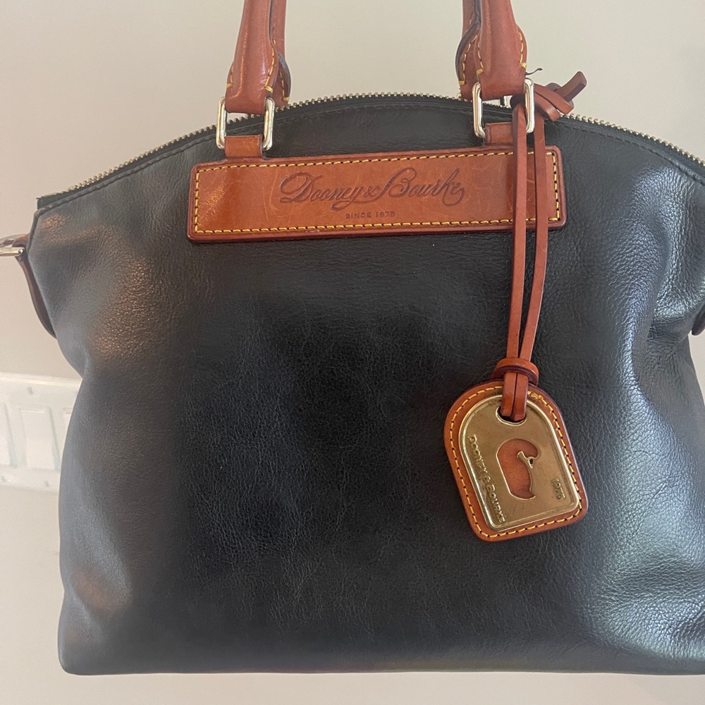 Dooney And Bourke Handbags